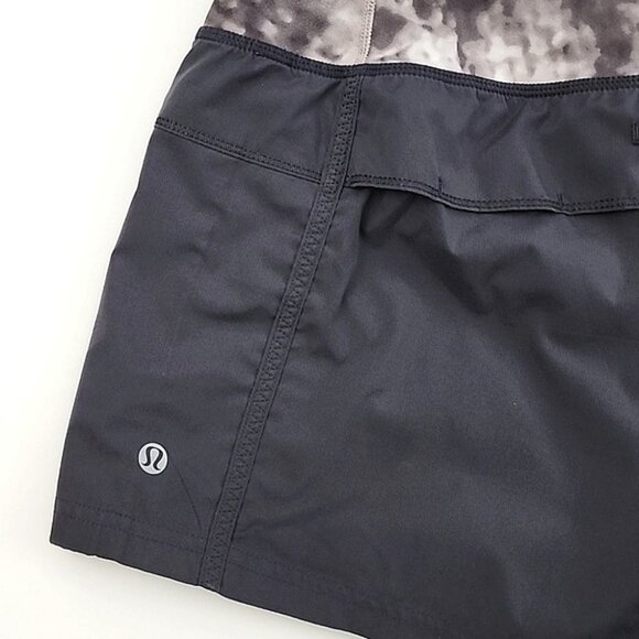 Lululemon Tracker Athletic Running Shorts Snowy Owl Grey Lined 4" Inseam Size 6 - Picture 3 of 11